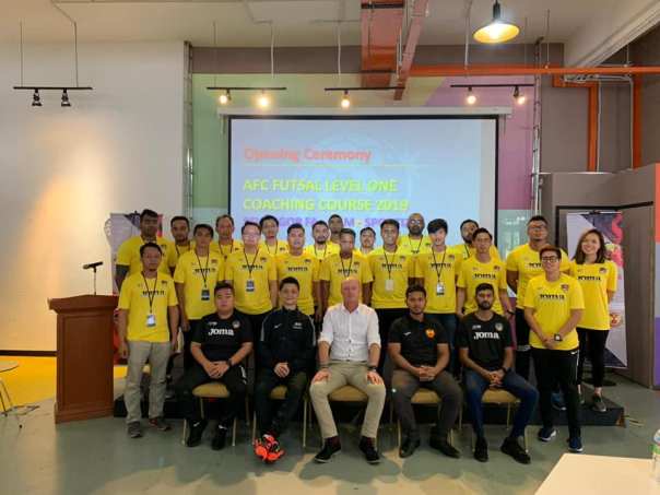 Assistant instructor in Malaysia  for L1.jpg